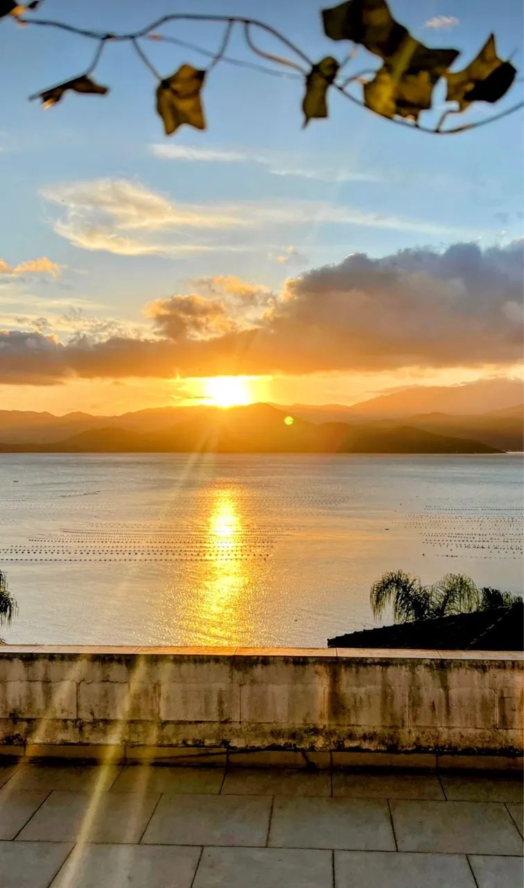 Casa com vista para o mar, Caieira da Barra do Sul.