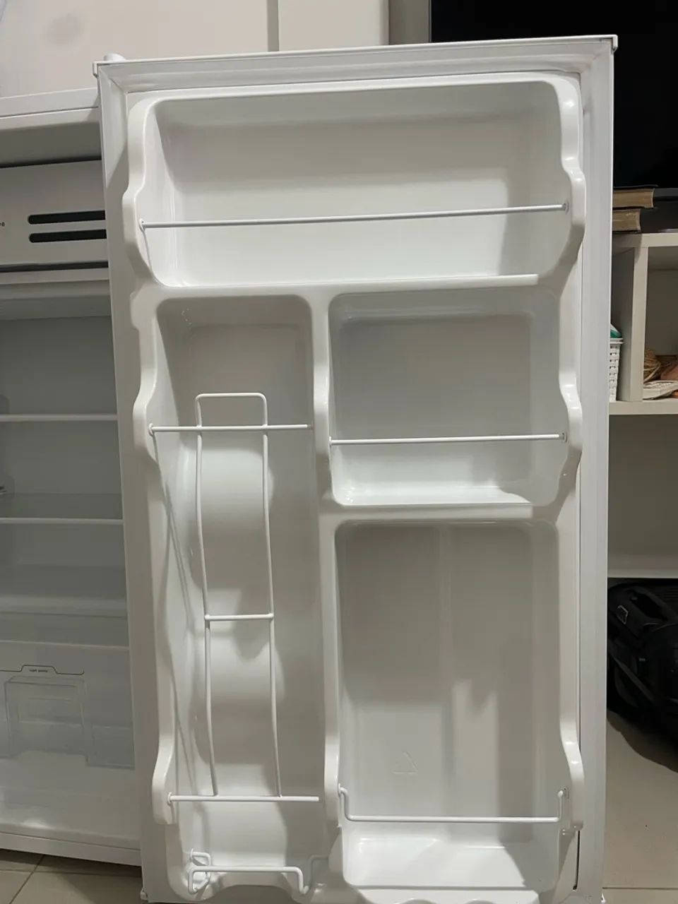 Frigobar midea 90L - Foto 3