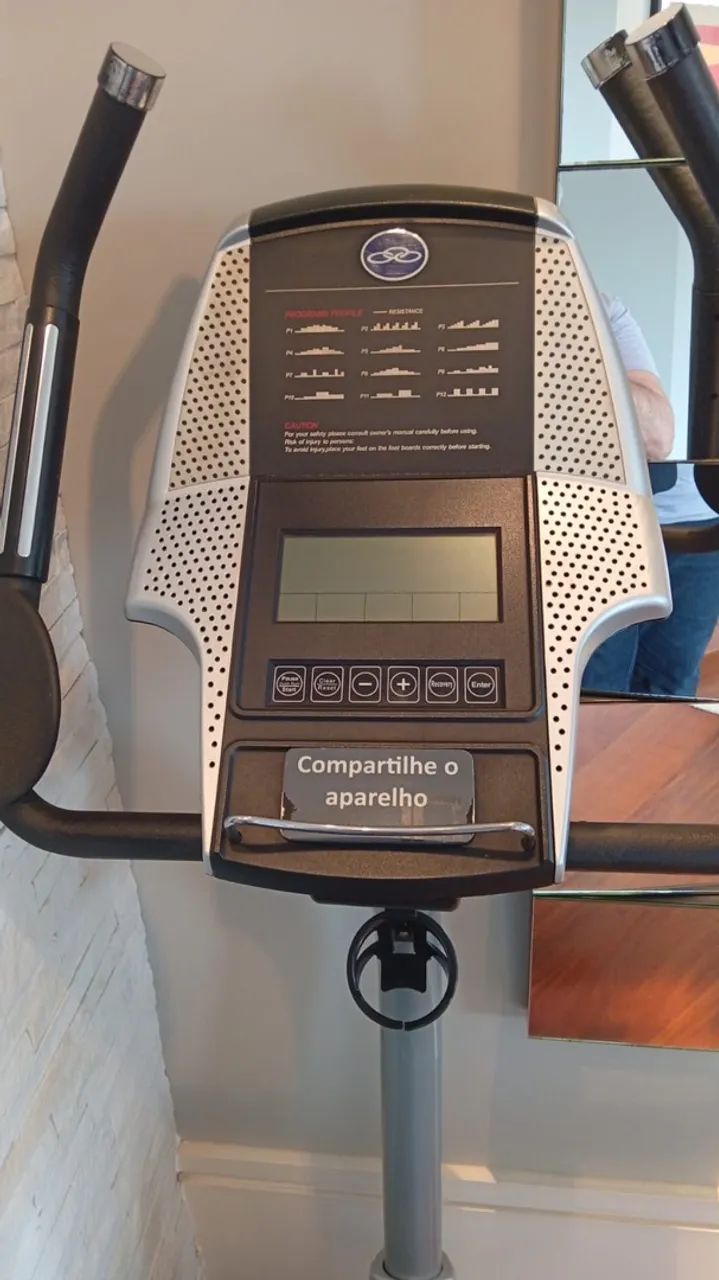 bicicleta ergométrica vertical da marca Olympikus - Foto 2