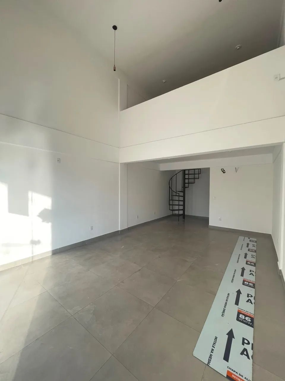 SANTA CLARA ALUGO PONTO COMERCIAL 