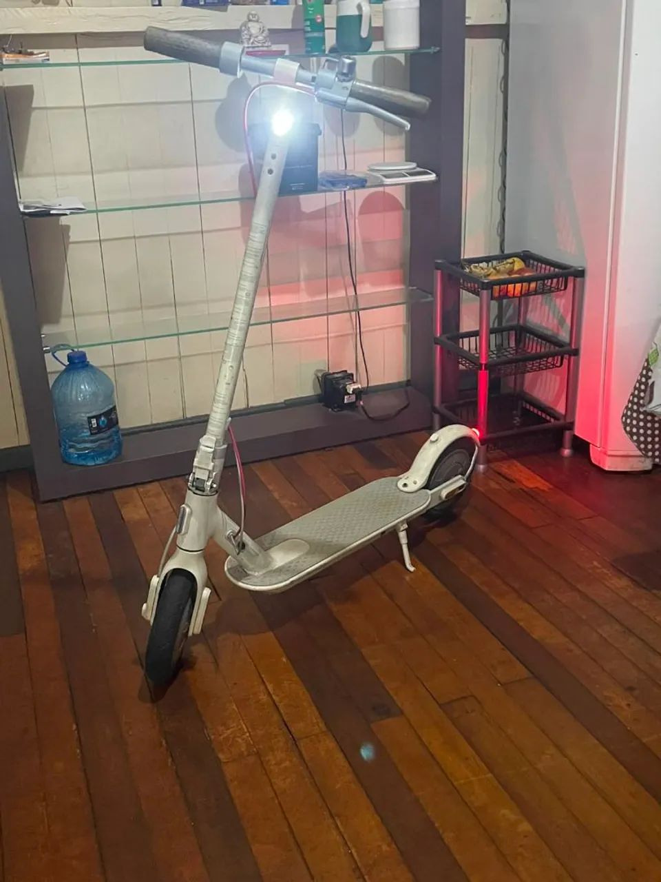 Patinete elétrico em ótimo estado pra vender rápido!! - Foto 3