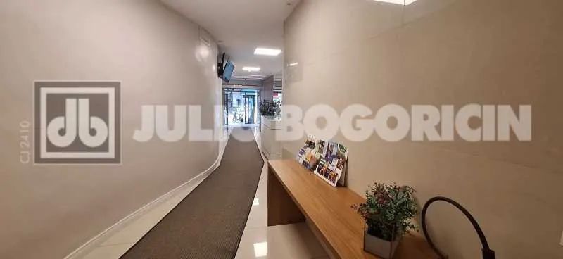 Sala comercial em Copacabana em ótima localização,com 28 m