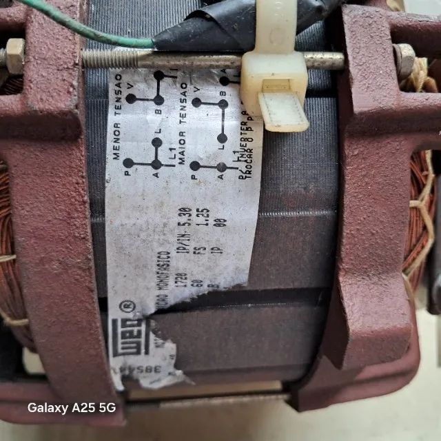 Motor Weg Monofásico 1/2 HP - Foto 2