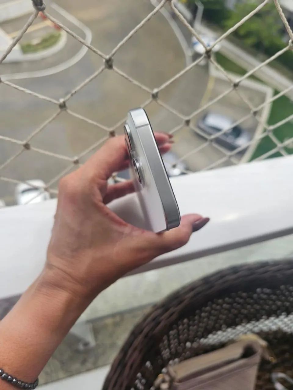 IPHONE 16 PRO 128 GIGAS  - Foto 3