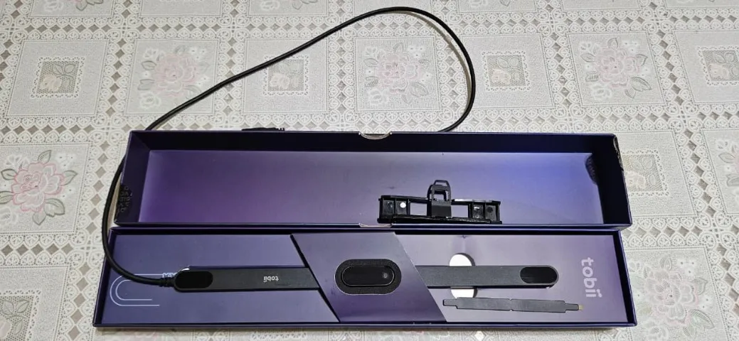 Tobii Eye Tracker 5 中古 Tobii eye tracker 5 - Periféricos e Acessórios de Computador