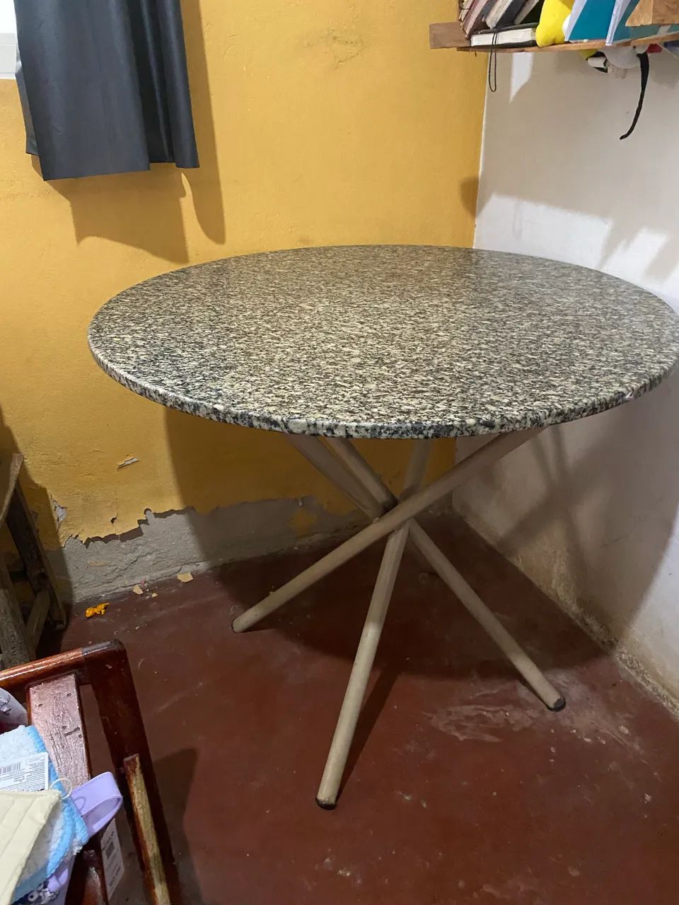 Mesa de centro redonda de granito 90 cm - Foto 2