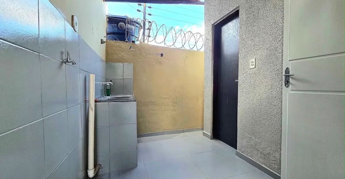 CASA A VENDA NO BAIRRO LIBERDADE  - Foto 3