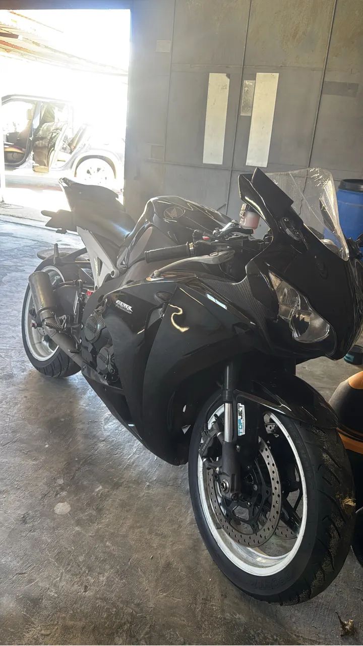 Cbr fireblade 1000rr  - Foto 2