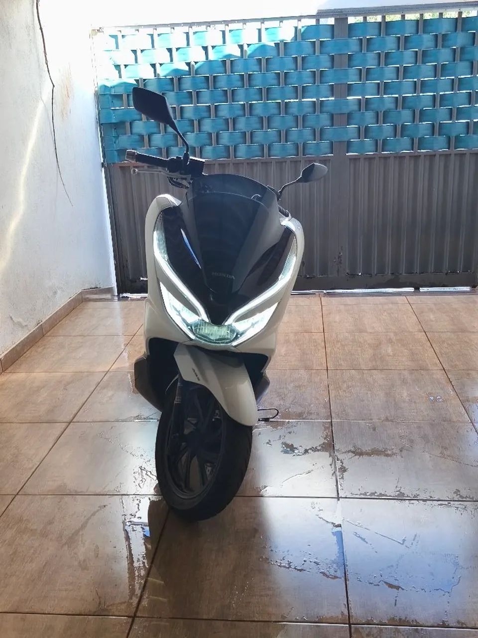 Scooter pcx DLX - Foto 2