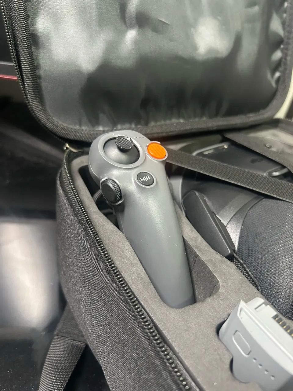 Controle DJI Motion 3 - Uma Mão  - Foto 2