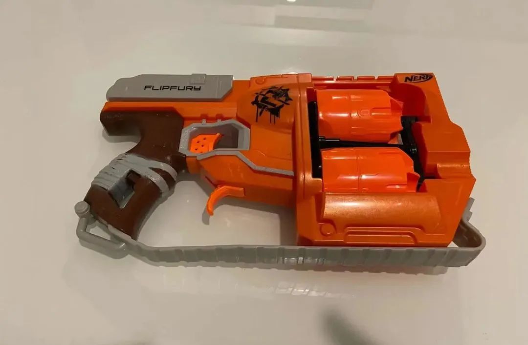 ATIRADOR NERF FLIPFURY ZOMBIE ORIGINAL - Foto 2