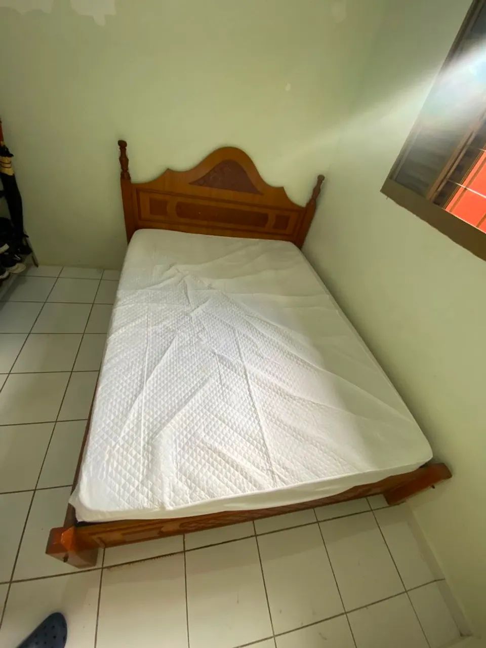 Cama com colchão 
