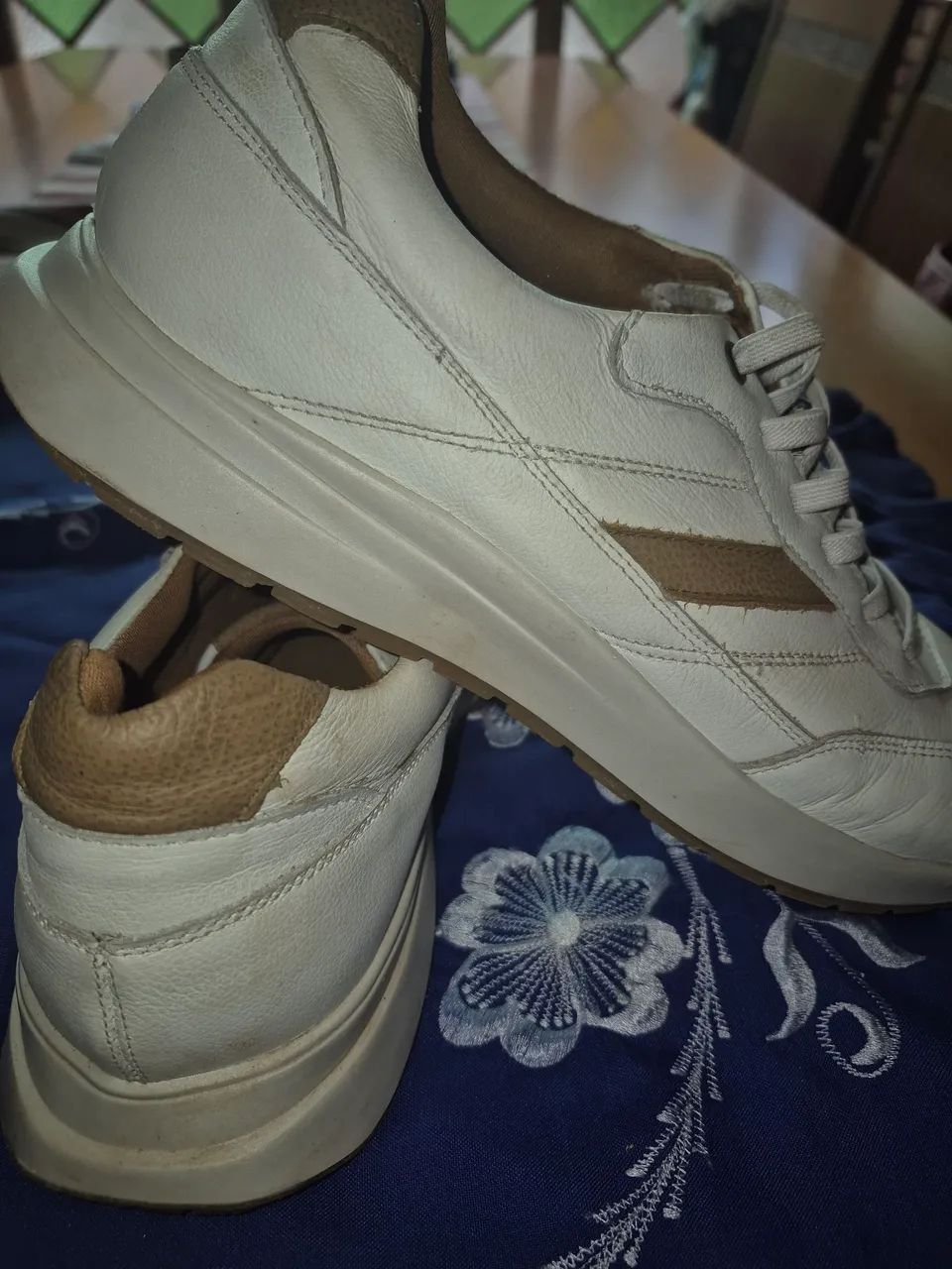 Tenis branco,número 40,marca Per Lato. - Foto 3