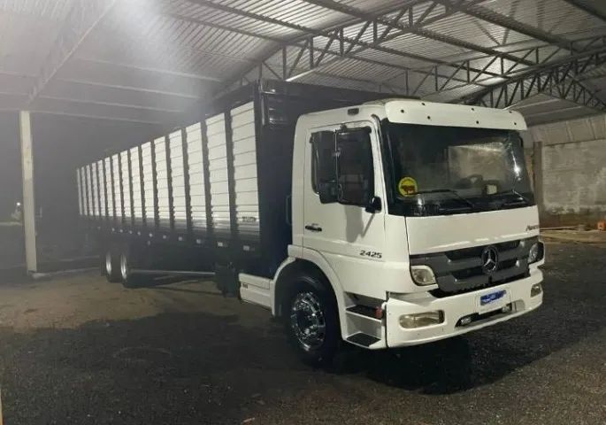 Mb Atego 2425 6x2 Ano 2011