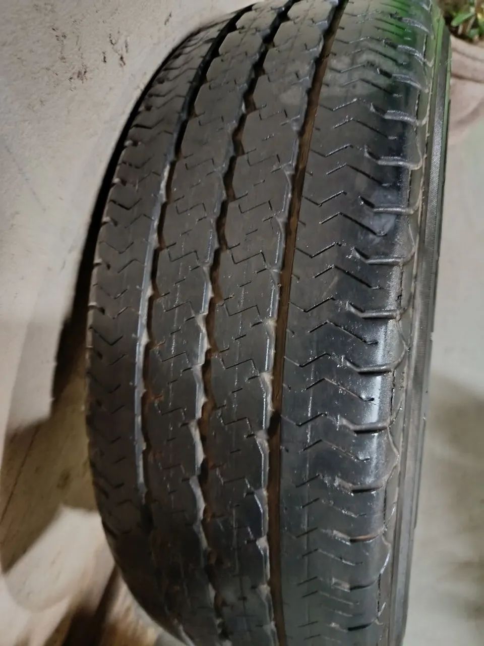 Pneu Pirelli 205/70 R15 - Foto 2