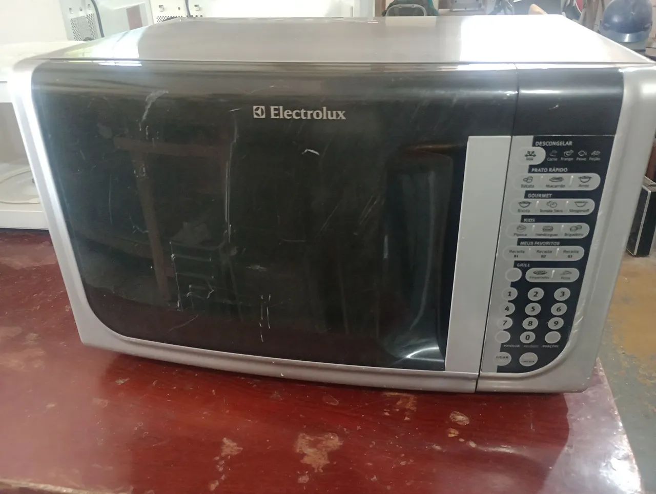 Microondas Eletrolux 31 lts grill 