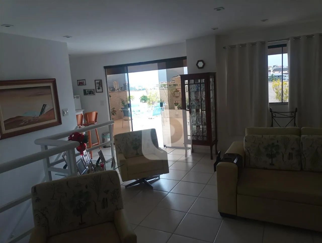 Belíssima Cobertura Duplex mobiliada - Foto 4