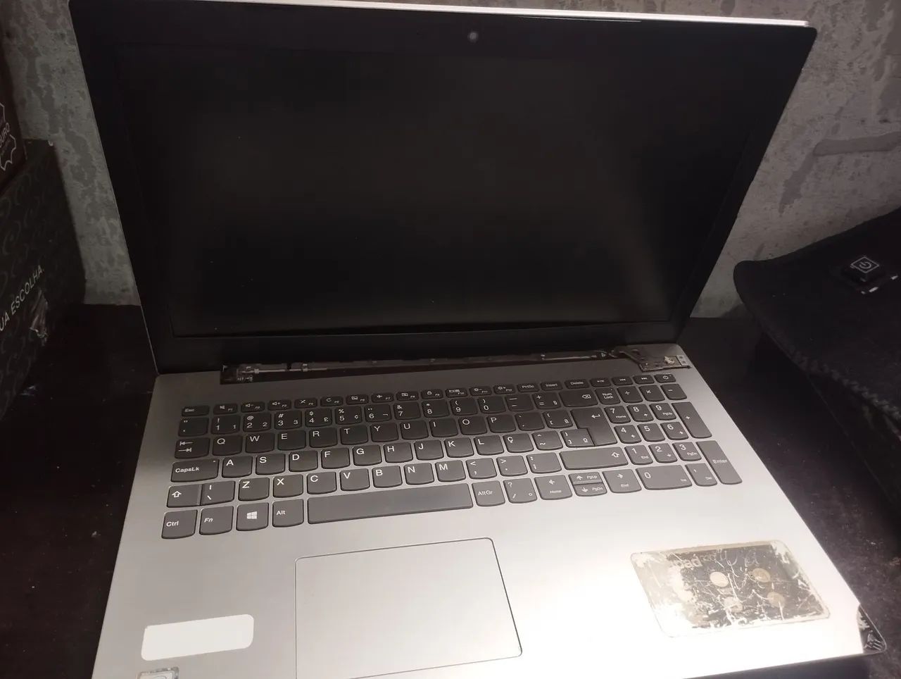 Vende se notebook pra consertar 