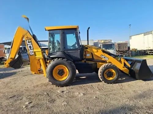 Retroescavadeira JCB 2015 - Foto 5