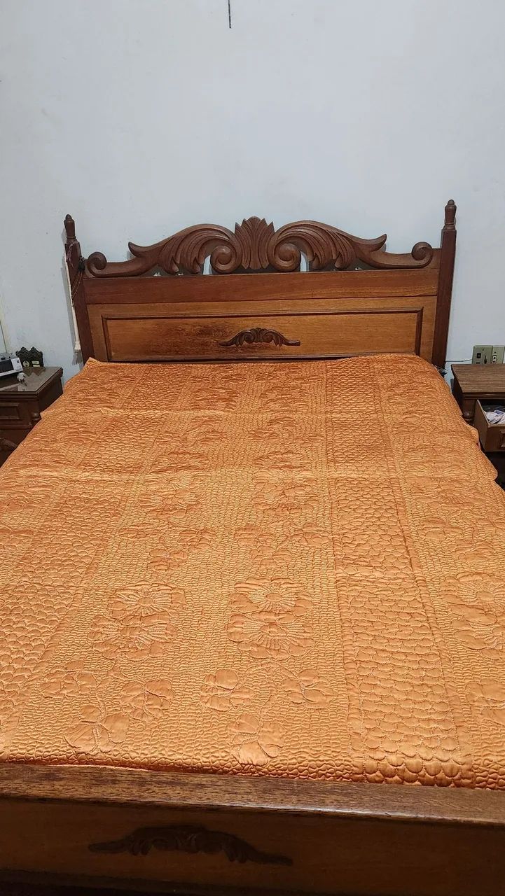 Cama  de madeira  maciça com colchão  - Foto 2