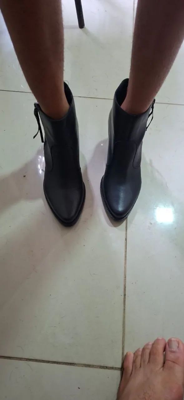 Botas usadas e bem conservadas número 35 - Foto 5