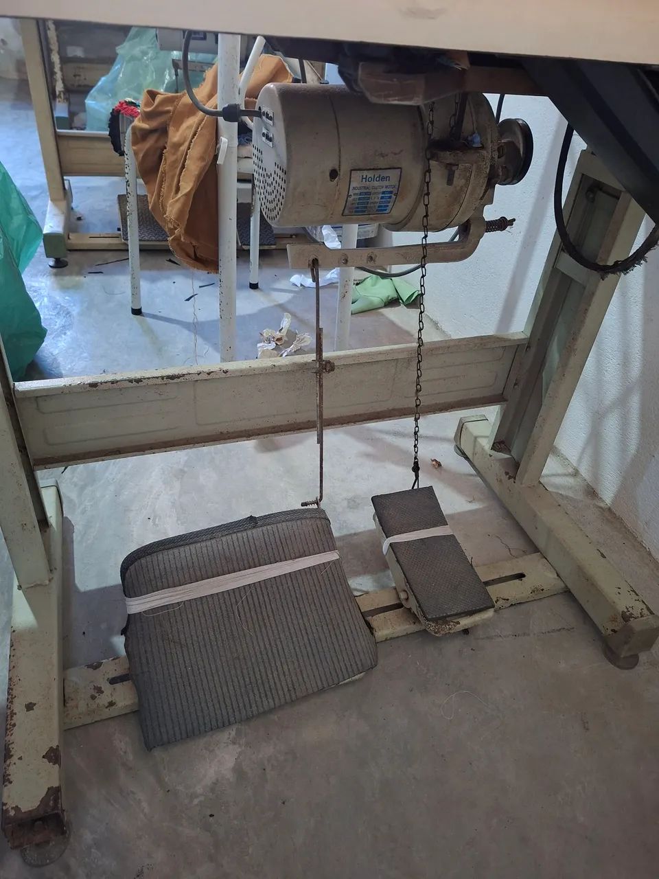 MÁQUINA INTERLOCK DE COSTURA MARCA ALW - Foto 2