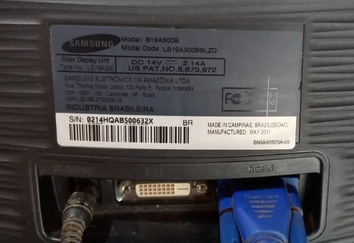 Monitor Samsung S19A300B - 19 Polegadas - VGA/Dvi - 12 Volts. - Foto 2