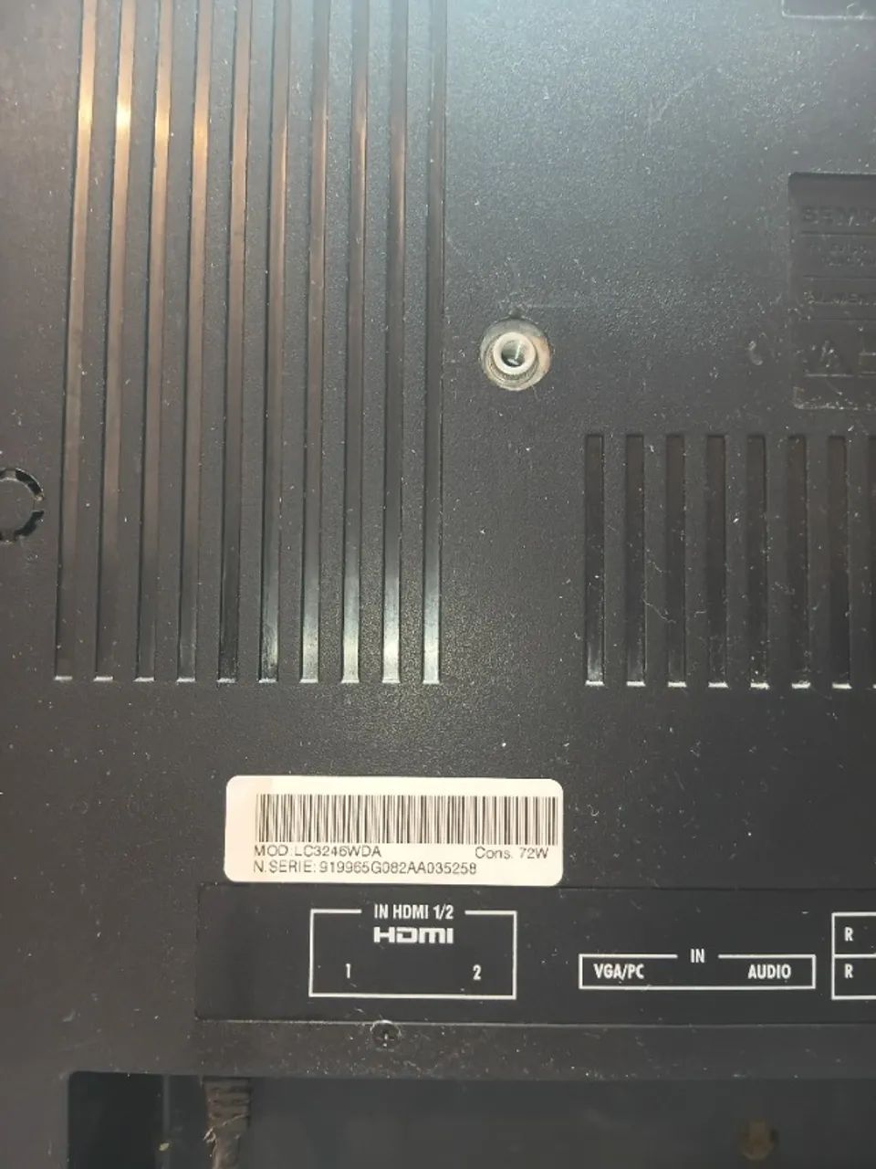 Vendo TV semp 32 nao é smart - Foto 2