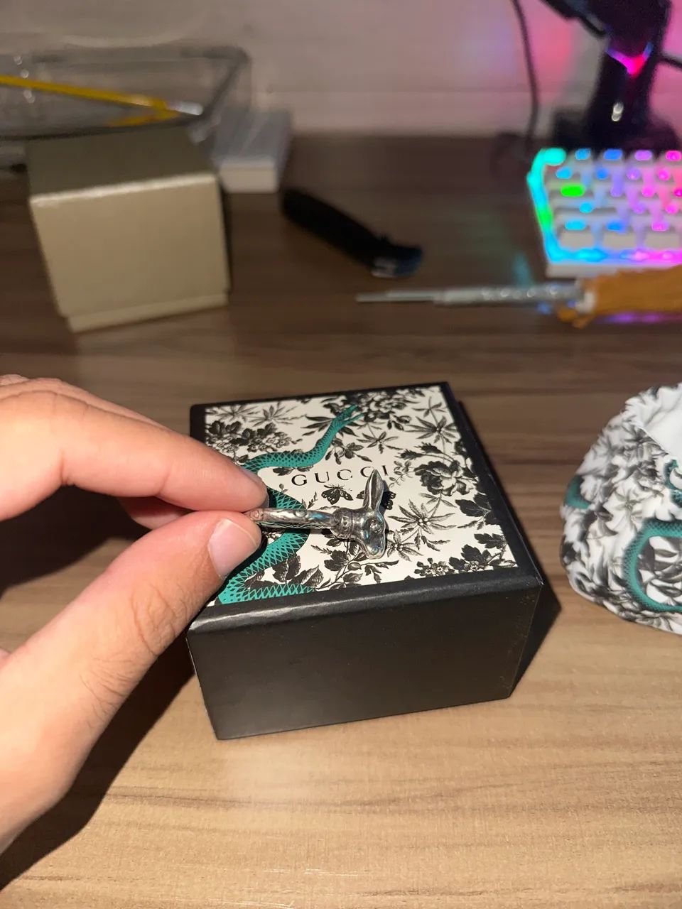 Anel Coelho Gucci  - Foto 4