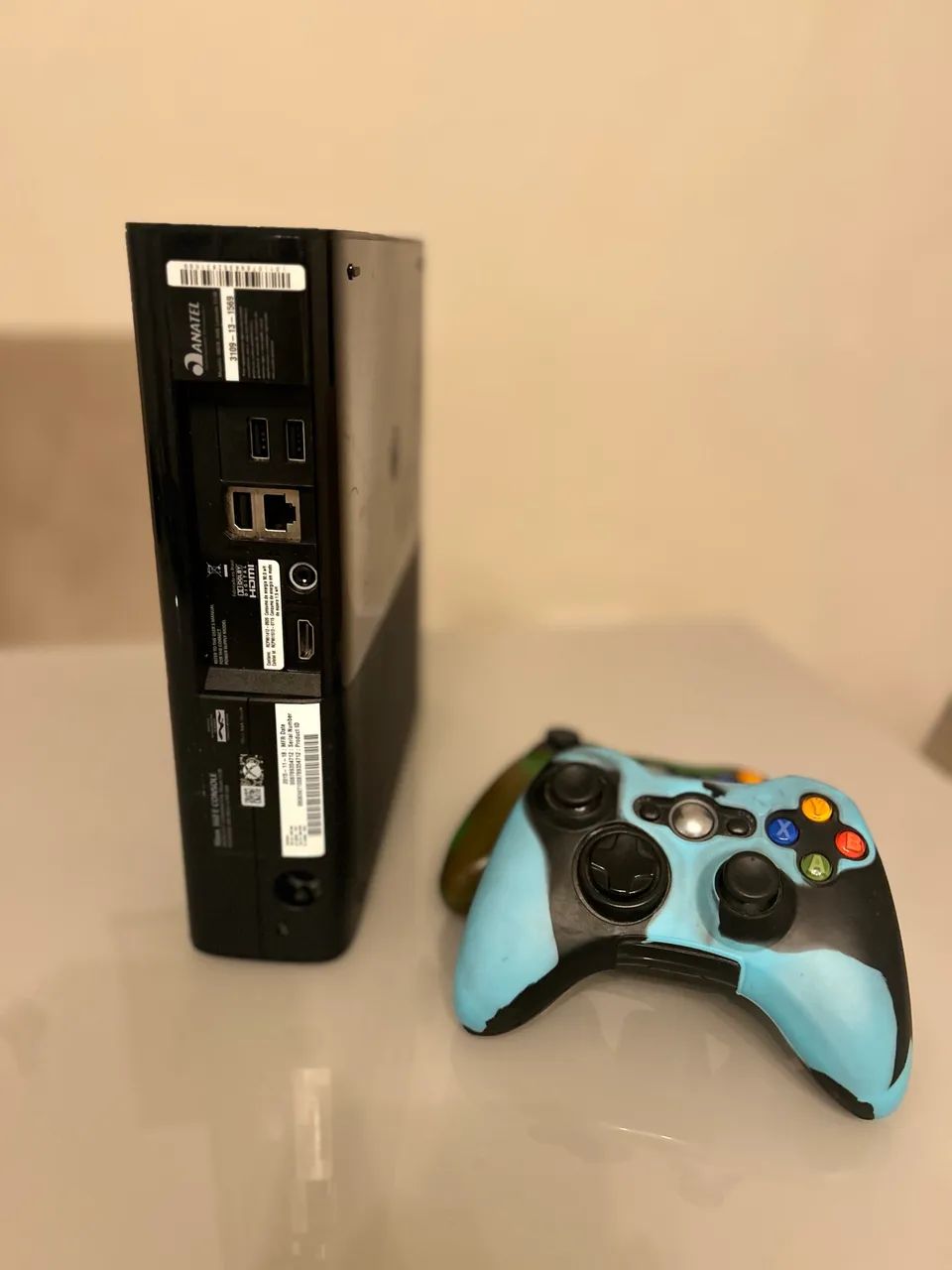 XBOX 360 + 2 controles - Foto 2