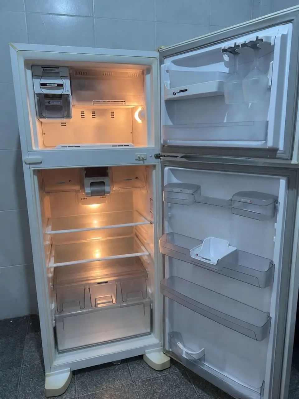 Geladeira duplex funcionando perfeitamente 