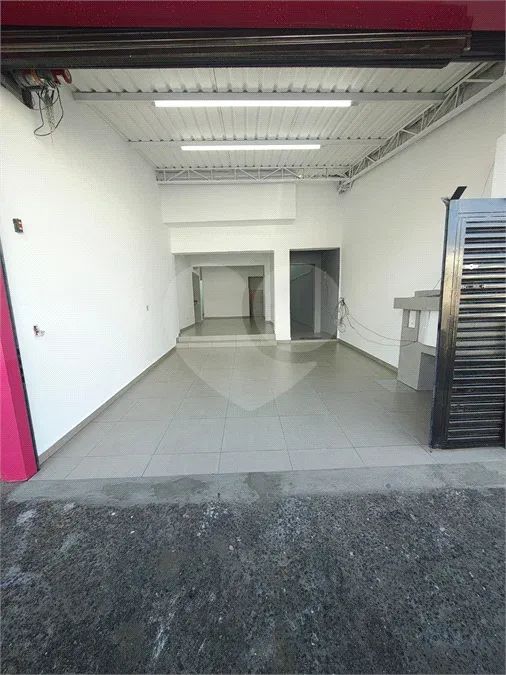 Salão Comercial para locação em Alves dias - SP
