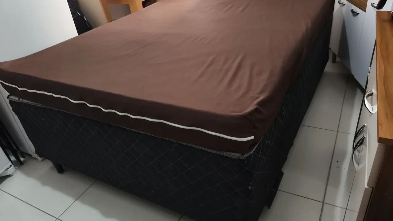 Cama box casal + colchão 