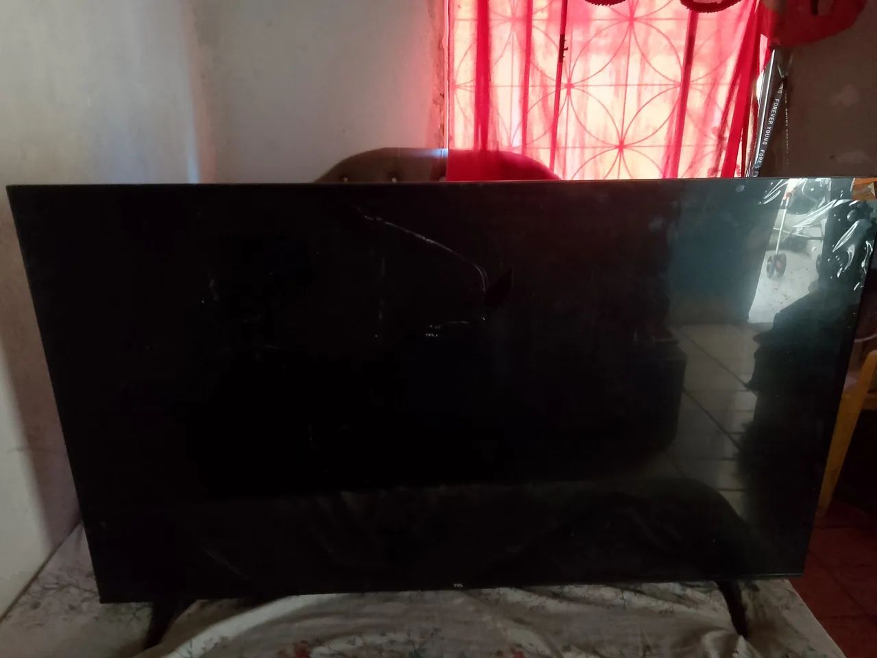 Televisão TCL 64 polegadas 
