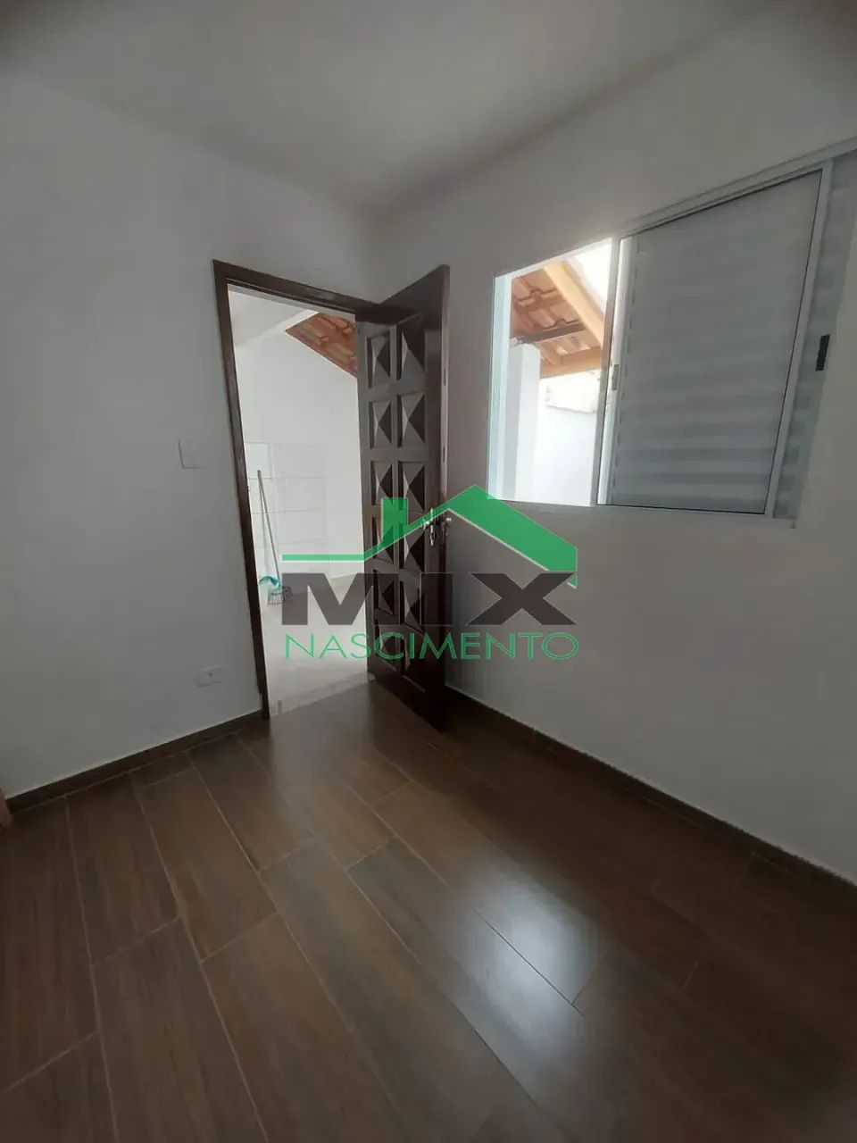 Sobrado Reformado com 2 Dormitórios, 2 Vagas, Quintal Amplo e Edícula - Foto 3