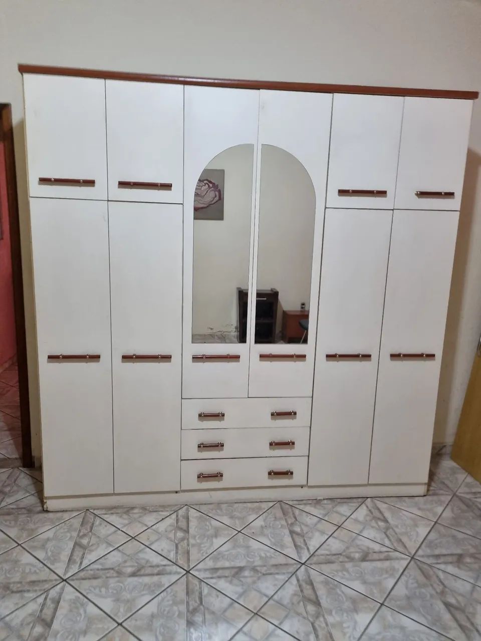 Vendo guarda roupa casal