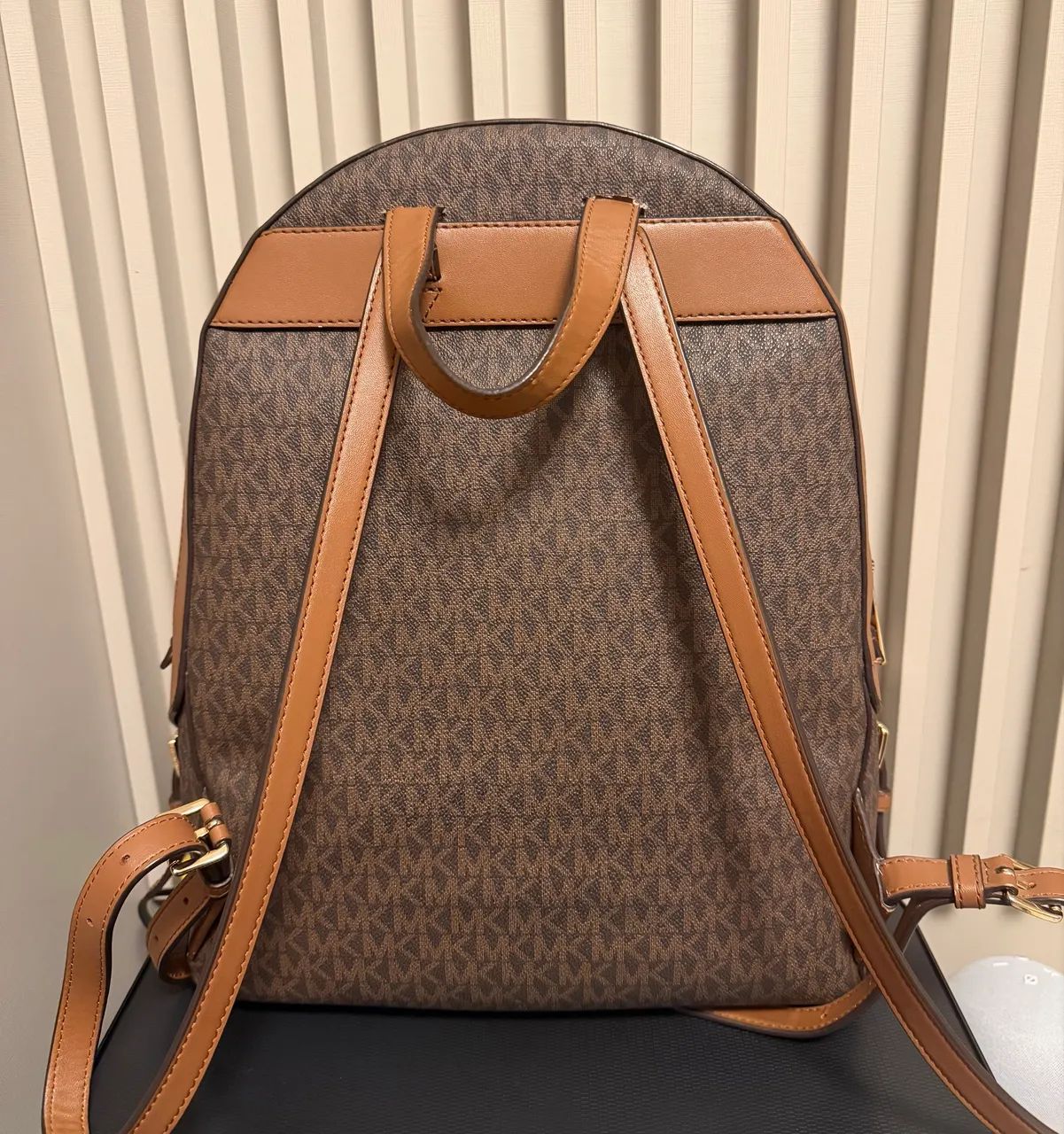 Vendo Mochila Michael Kors Original  - Foto 3