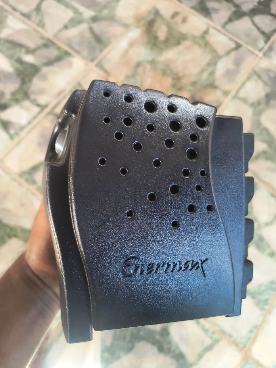 Estabilizador enermax 