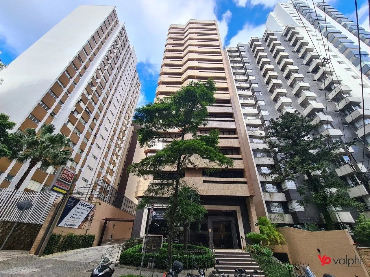 Conjunto comercial para alugar no Batel, Curitiba