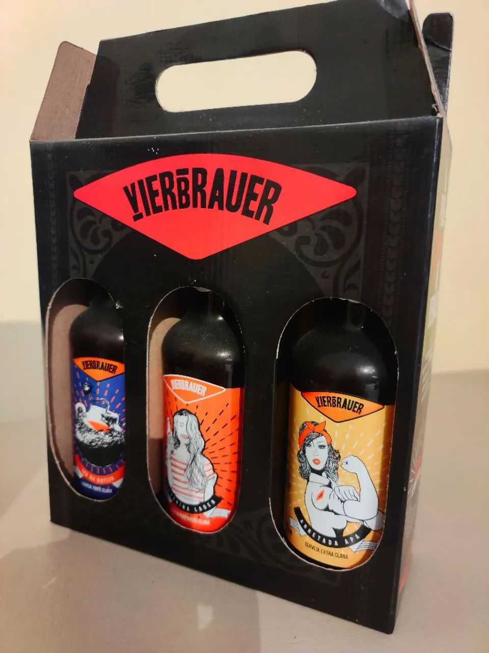 Garrafas com embalagem para colecionador vierbrauer