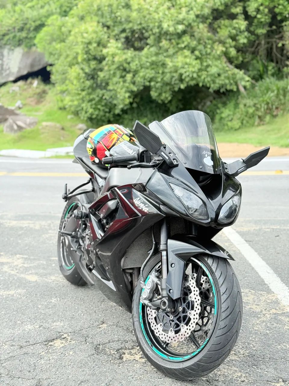 Kawasaki Zx-10/ Zx-10r 1000cc 2010 - 1505162230 | OLX