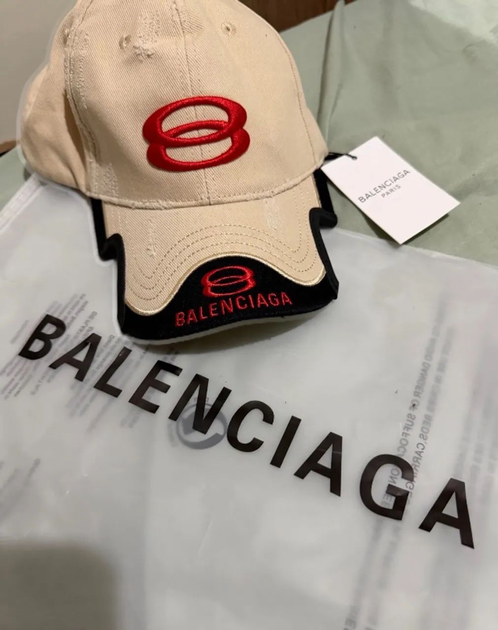 Boné da balenciaga 