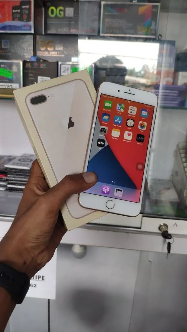 iPhone 8 plus semenovo 