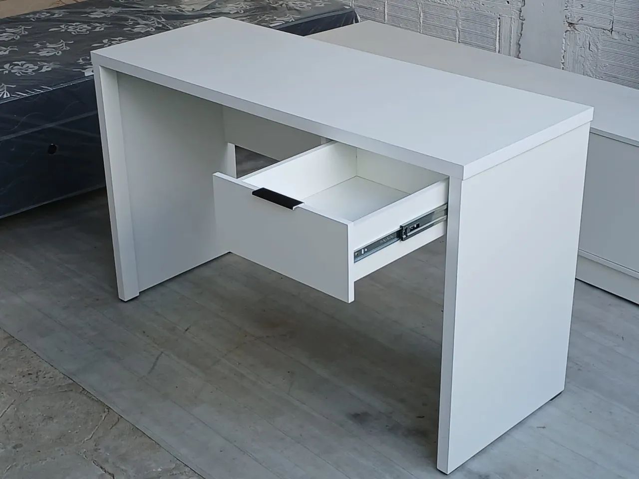 Mesa escrivaninha  - Foto 2