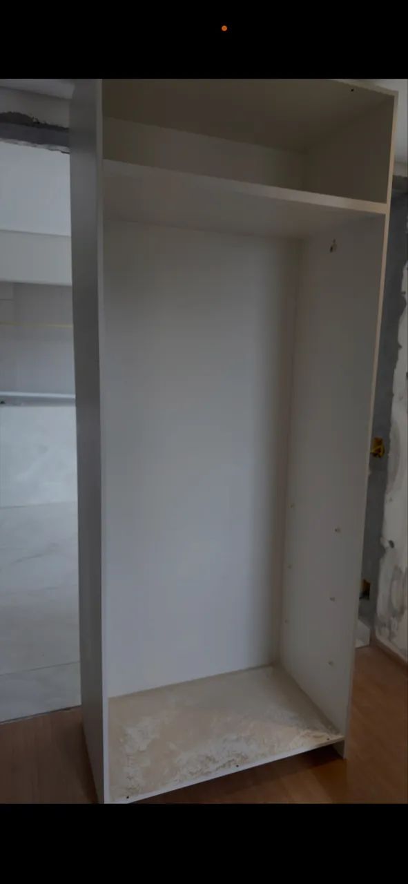 Guarda roupas branco 2 portas  - Foto 2