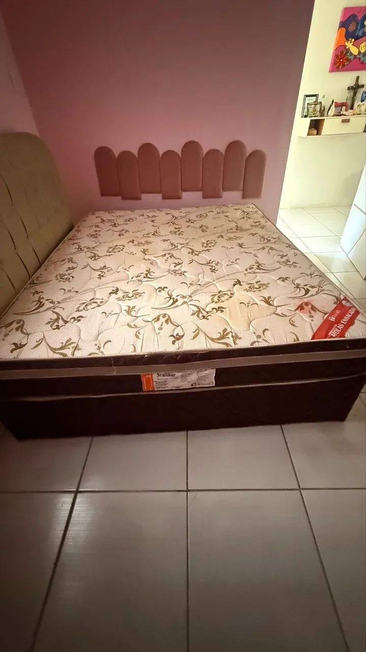 Cama box Queen 