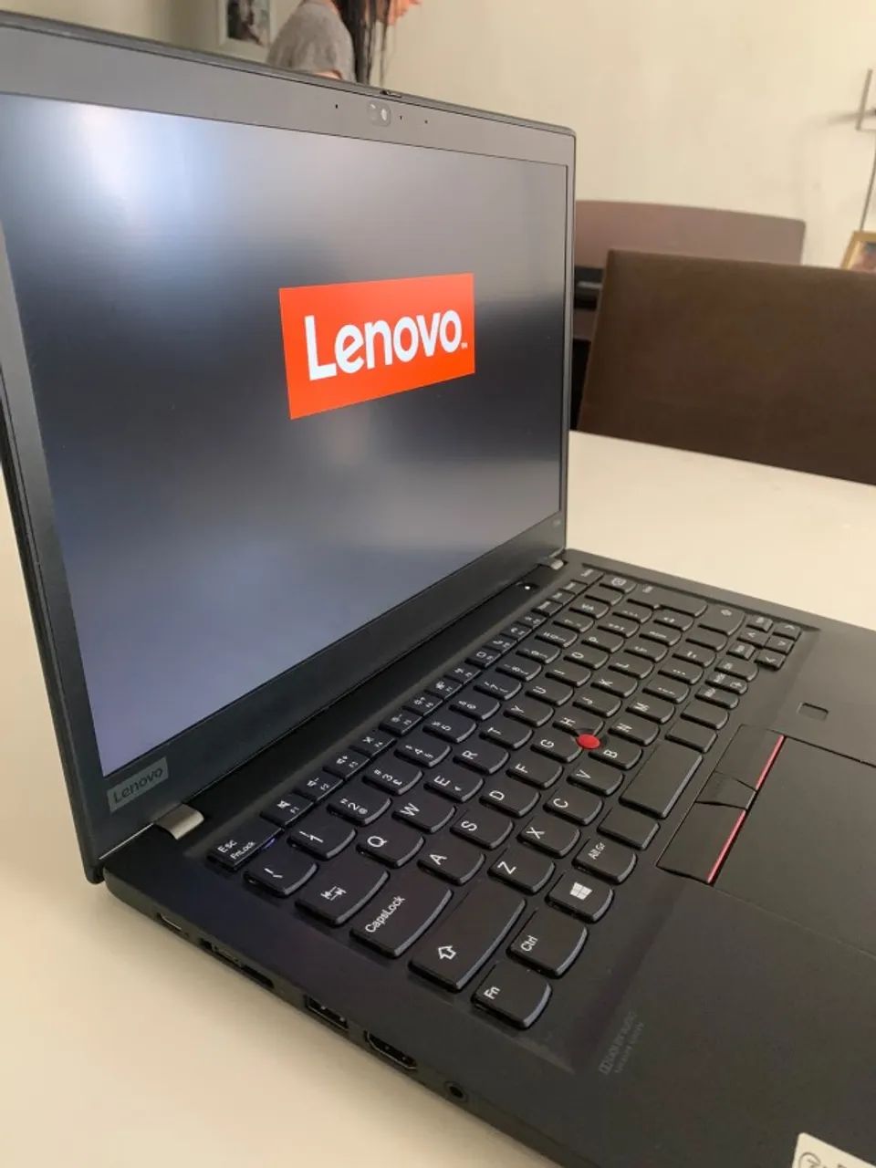 Lenovo ThinkPad T14s i7 10th SSD256GB 32GB de RAM- IMPECÁVEL