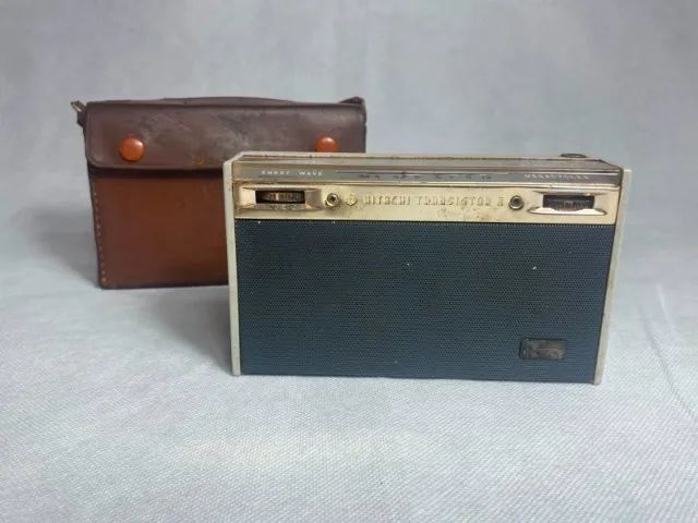 Rádio Hitachi 1960