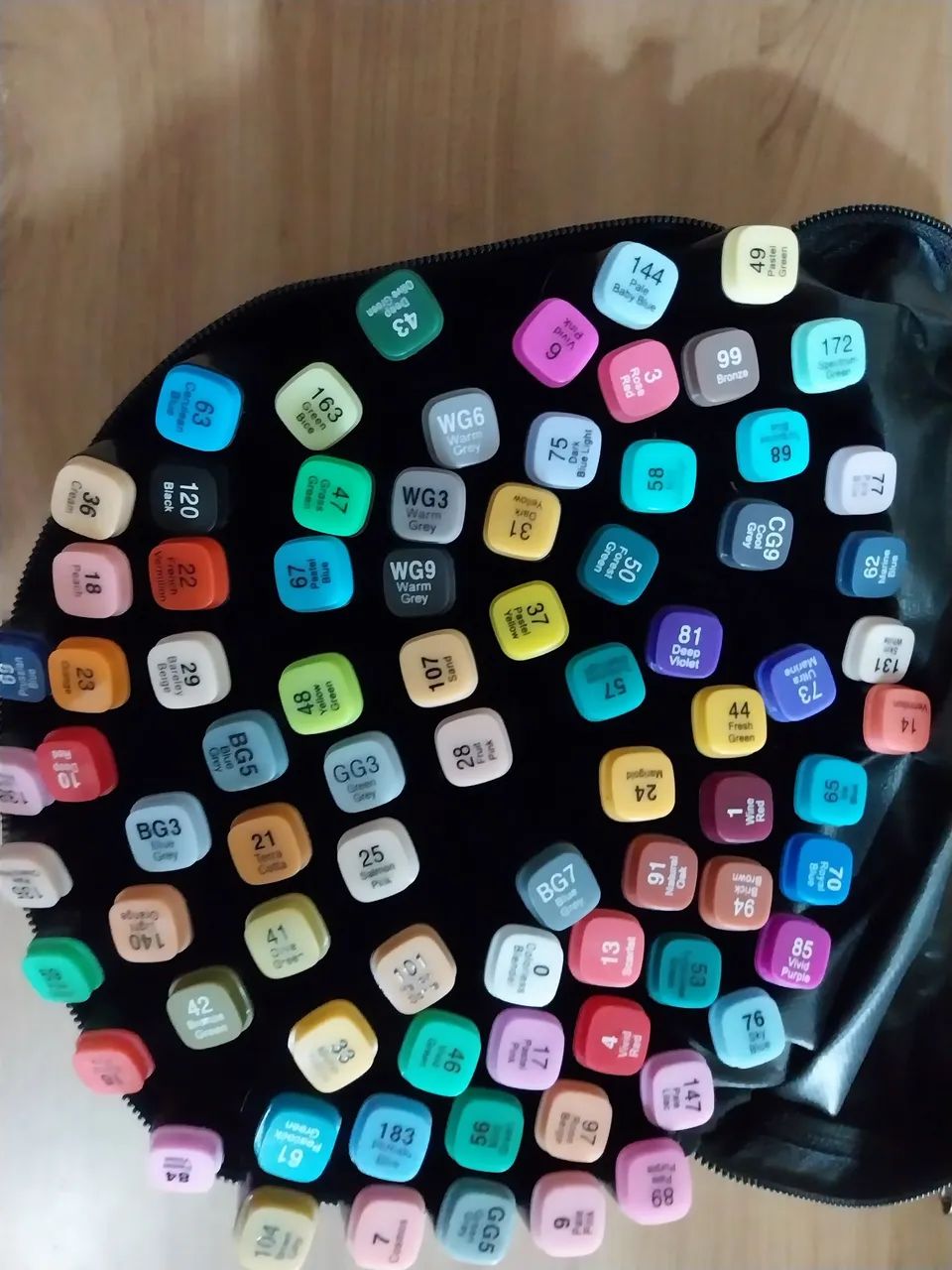 Kit de canetinhas com 80 cores, acompanha estojo - Foto 3