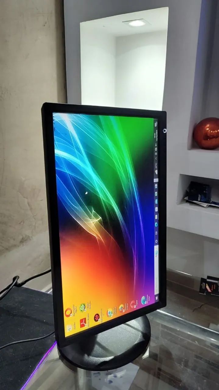 Monitor de LED 20 polegadas com adaptador HDMI e GIRA TELA